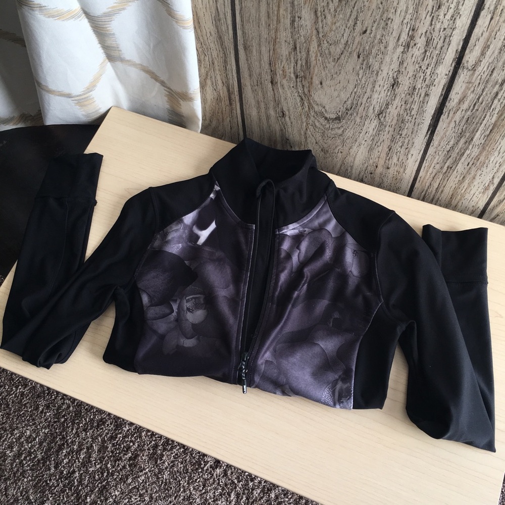 Mondetta : Women’s Black & White Floral Jacket : S